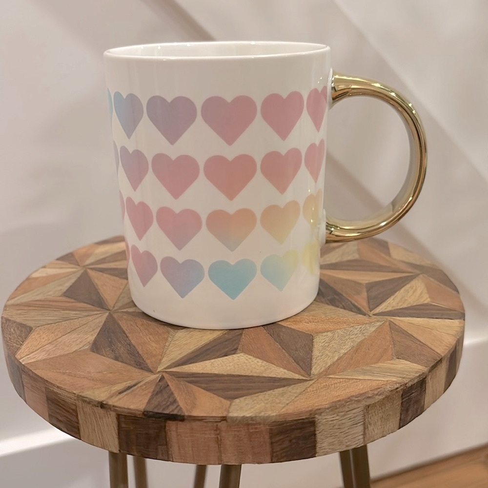 LAST ONE! NWT XL 16oz Ombré Pastel Hearts Metallic Gold Handle Coffee Mug